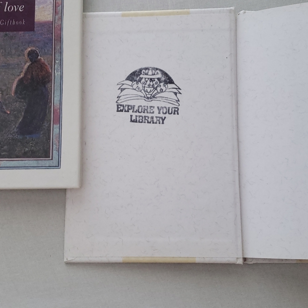 Books - Picture 3 of 4